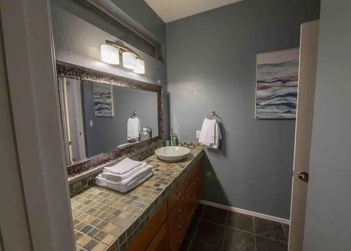 Vakantiehuis Mountain View Hide Away With Heated Pool *